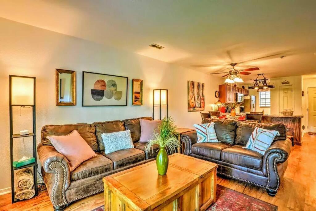 Experience Euphoria At Branson'S Fall Creek Condo Dış mekan fotoğraf